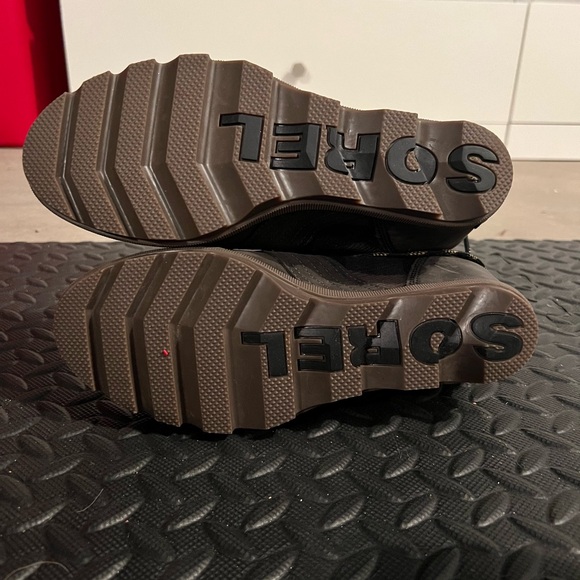 NWOT Green Sorel Joan of Arctic Plaid wedge 9 - Picture 3 of 4